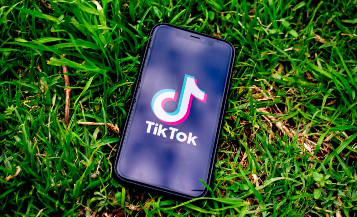 Shoutouts_tiktok_Portada